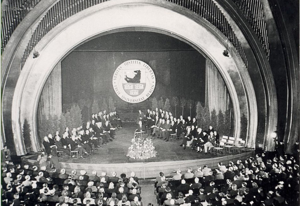 Gründungsfeier im Titania-Palast am 4.12. 1948