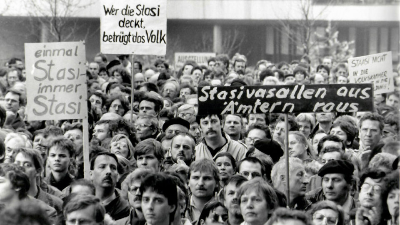Demonstration mit dem Motto "Stasivasallen"