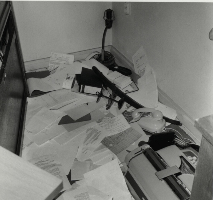  Demolierter Raum des Rektoratsgebäudes nach Besetzung durch Studierende, Juli 1968