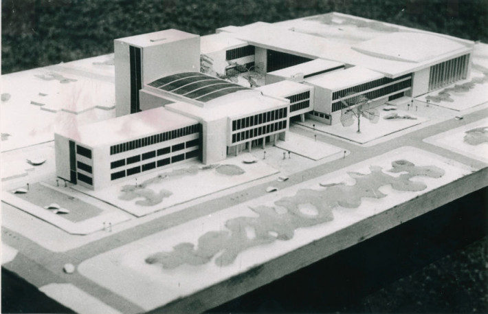  Modell der Universitätsbibliothek und Henry-Ford-Bau