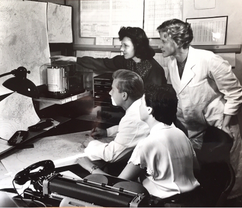 Mitarbeiter*innen des Meteorologischen Instituts um 1950